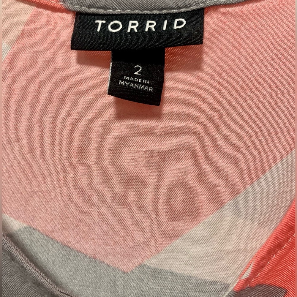 Torrid Geometric Cami - Picture 4 of 5